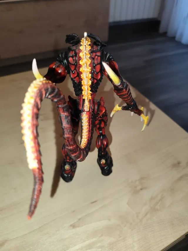 Figura Alien Venom Toy Biz 1997