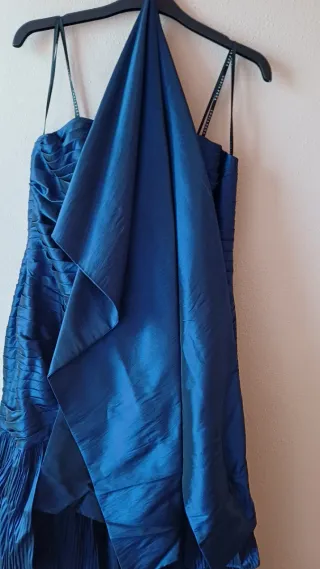 Vestido de boda azul eléctrico