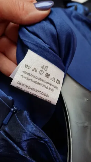 Vestido de boda azul eléctrico