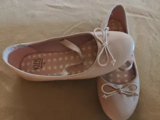 Manoletinas niña rosas talla 33