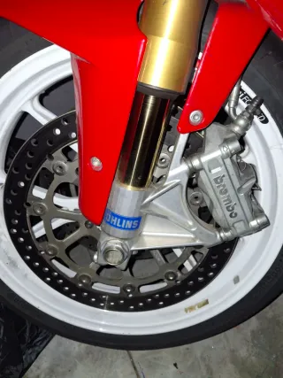 Ducati 999 S Roja y Blanca