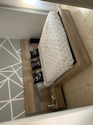 Estructura cama y mesitas madera