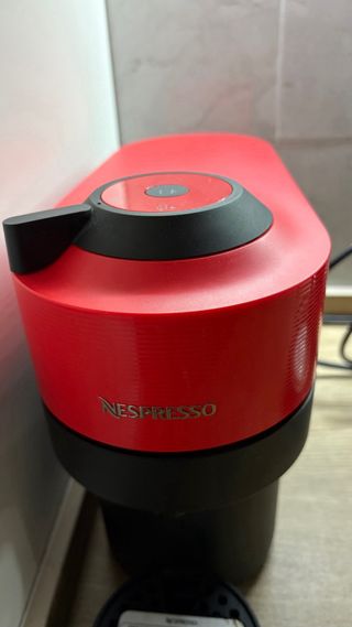 Cafetera Nespresso Vertuo Pop Roja