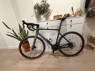 Scott Addict 20 Carbon 2023 + Rodillo Wahoo