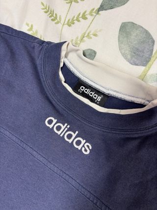 Camiseta Adidas Vintage 90’s Logo Bordado