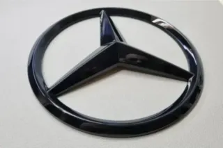 Logo Insignia Estrella Mercedes d Parilla Calandra