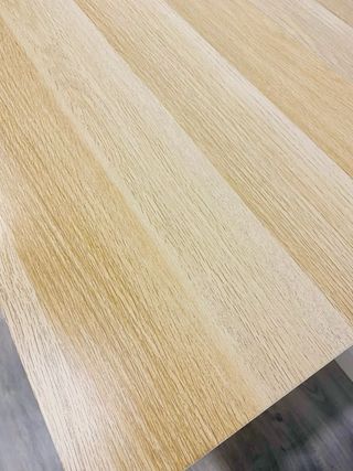 Escritorio Ikea madera y metal