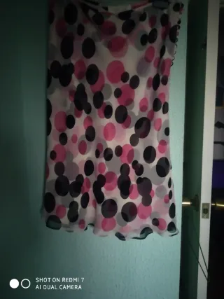 Falda Escada Talla 40-42 . Rosa y Negra. Sin envío