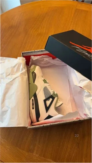 Jordan 4 Retro Seafoam Talla 43