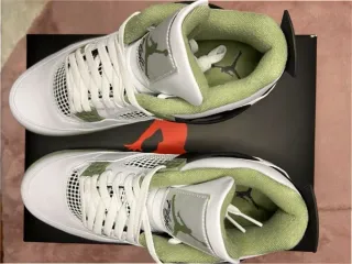 Jordan 4 Retro Seafoam Talla 44