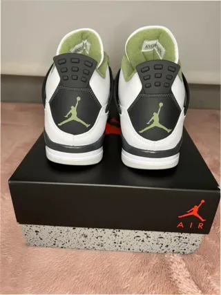Jordan 4 Retro Seafoam Talla 44