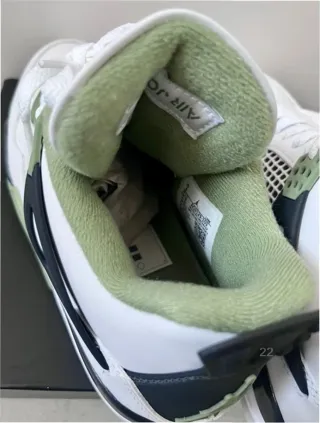 Jordan 4 Retro Seafoam Talla 39