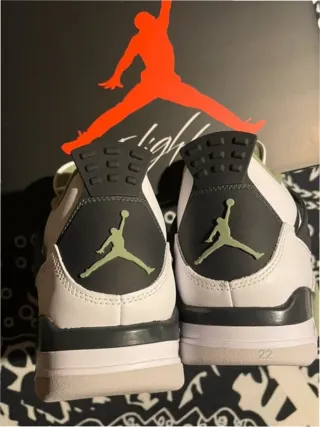 Jordan 4 Retro Seafoam Talla 42