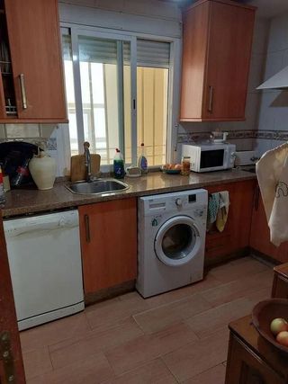 Piso en venta en La Carihuela en Torremolinos