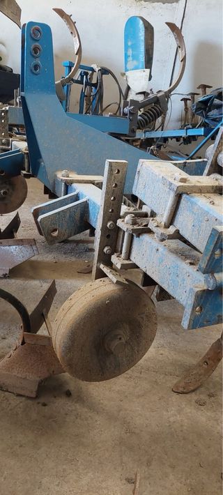 Semichisel agrícola