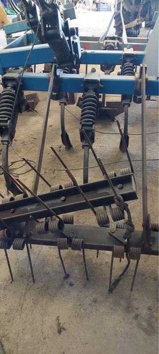 Semichisel agrícola