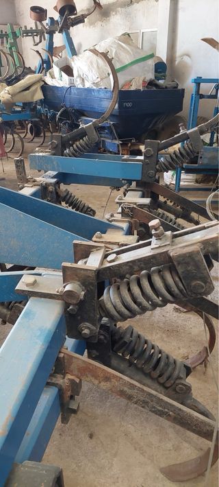 Semichisel agrícola