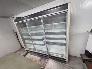 Vitrina Refrigerada Mural 3 Puertas