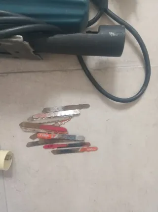 Sierra de calar AEG STS 380 A