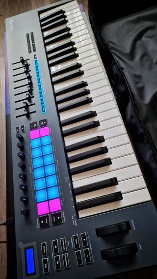 Novation FL Keys 49 con funda original