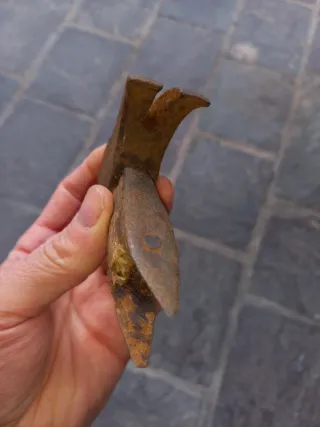 Martello antico in ferro