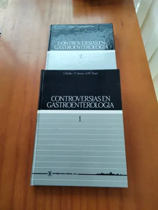 Libros Controversias en gastroenterología, 2 vol.