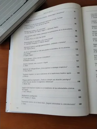 Libros Controversias en gastroenterología, 2 vol.