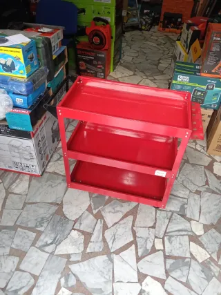 Carrello porta attrezzi a 3 vani rosso