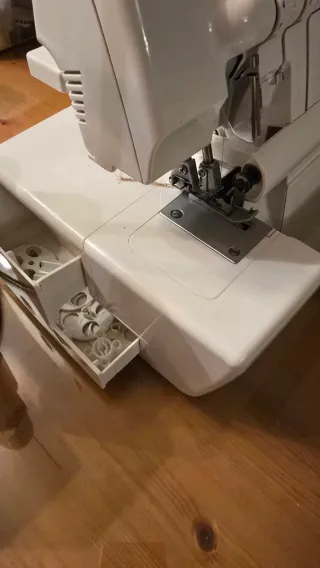 Remalladora / Overlolock SilverCrest Son 90 A1