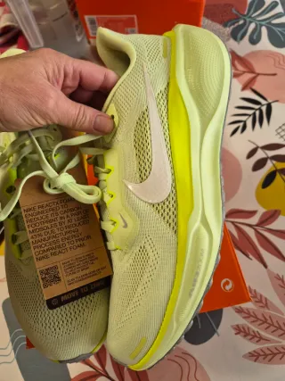 Zapatillas Nike Hombre Talla 42,5 Verde y Amarillo