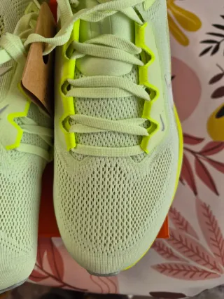 Zapatillas Nike Hombre Talla 42,5 Verde y Amarillo