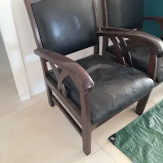 2 Sillones de Cuero Marrón y Negro