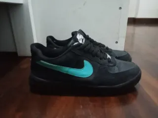 Scarpe Nike Air Force 1 nere e verdi
