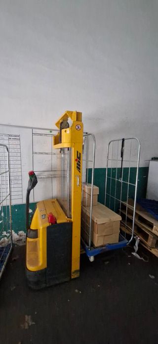 Apilador eléctrico MIC peatonal