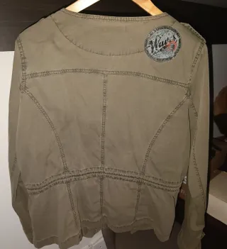 Chaqueta Yessica verde militar