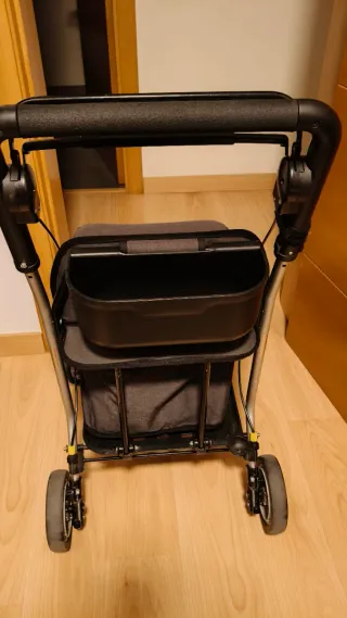 Andador carrito con asiento plega. Para mayores