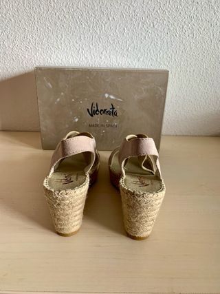 Sandalias cuña beige talla 37 Vidorreta nuevas