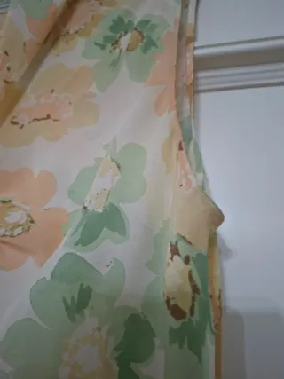 Top Moschino floral talla 46 italiana