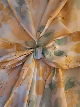 Top Moschino floral talla 46 italiana