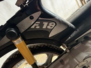 Lote Vespino 2F18, 1 SC, 1 La