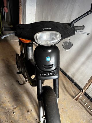 Lote Vespino 2F18, 1 SC, 1 La