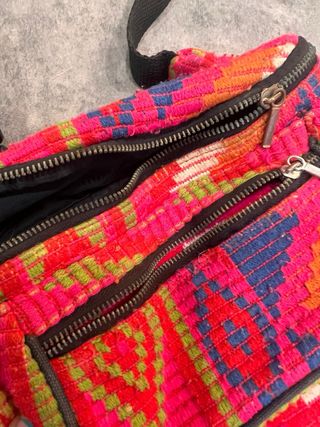 Riñonera étnica multicolor