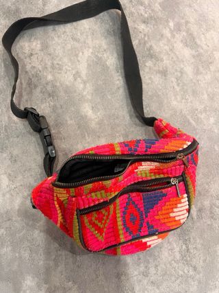 Riñonera étnica multicolor