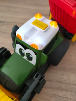 Tractor de Juguete con Remolque