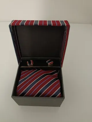 Conjunto Corbata y Gemelos Rayas