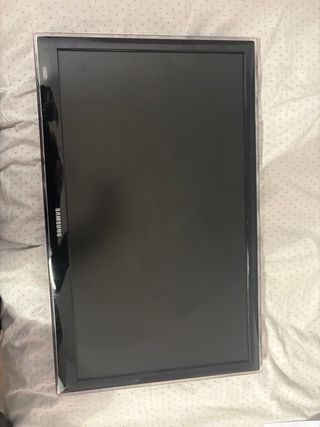 Samsung Smart TV 22 UE22ES5400 (mando + cables)