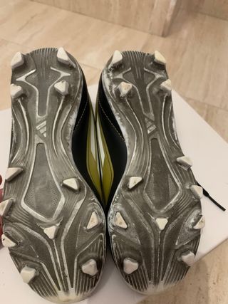 Botas de fútbol Adidas Messi F50 Doradas talla 30