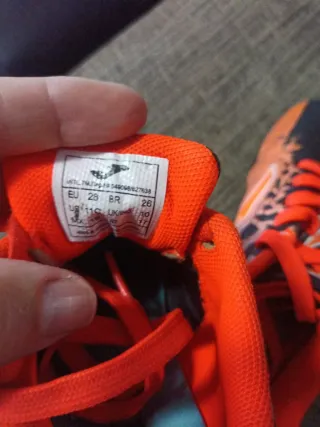 Scarpe da calcio per bambini taglia 28