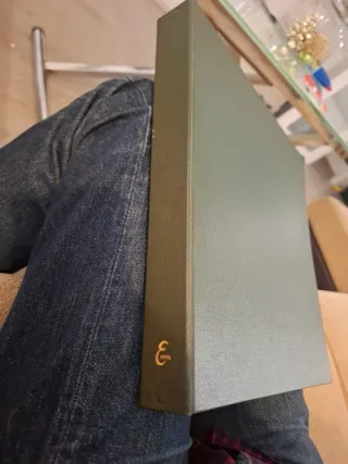 Álbum sellos Edifil con 39 hojas en blanco.