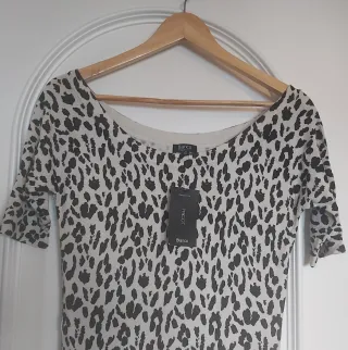 Vestido estampado animal print.